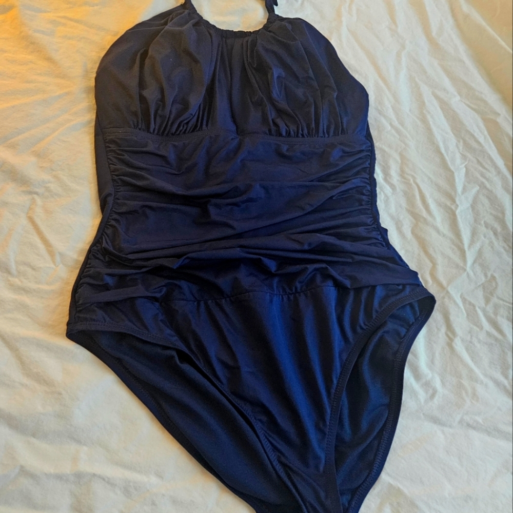Kenneth Cole one piece swimsuit sz 14